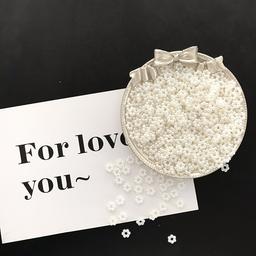 item search image for TEMU Prime Day 200pcs Retro Cute Flower Cutout Circle Phone Case Nail Art Kit